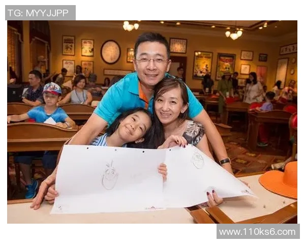 香港足球明星卡收藏热潮掀起 球迷与投资者争相追捧价值潜力